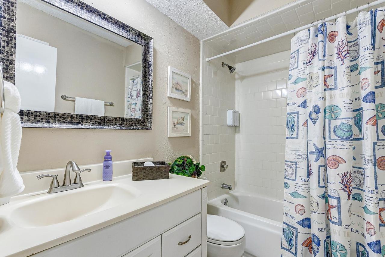 Cheerful 3-Bedroom Home With Indoor Fireplace ヒューストン エクステリア 写真